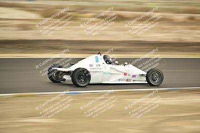 media/Jan-26-2025-CalClub SCCA (Sun) [[cfcea7df88]]/Group 7/Race/